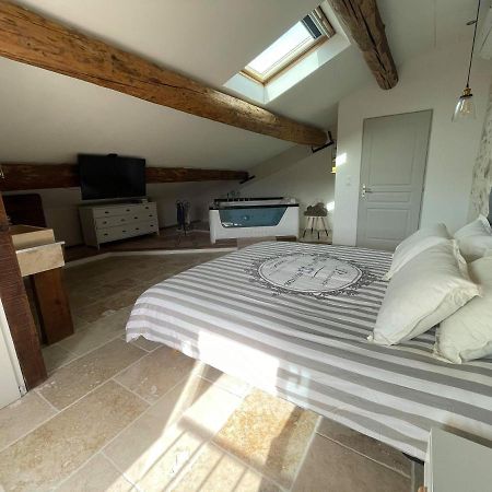 Appartement De Charme Sud Luberon Classe 4 Etoiles Puyvert Eksteriør bilde